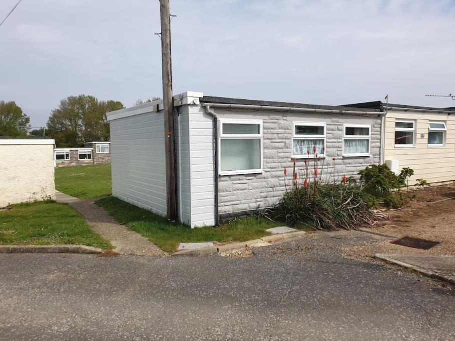 Chalet 112 Park, Wifi, Sleeps 4 Sandown